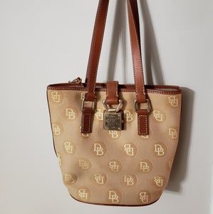 Dooney and Bourke purse